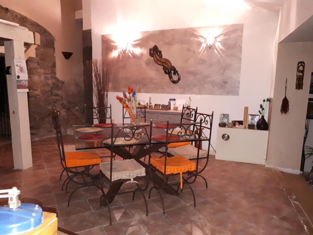 Flassans-sur-Issole Chez Patricia & Denis B&B 외부 사진